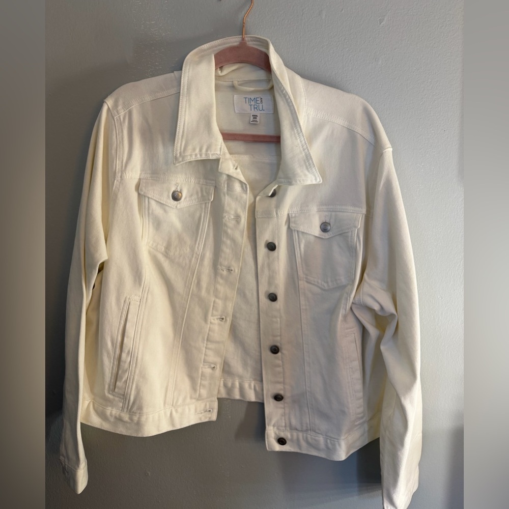 Time and Tru Women's White Denim Jacket
